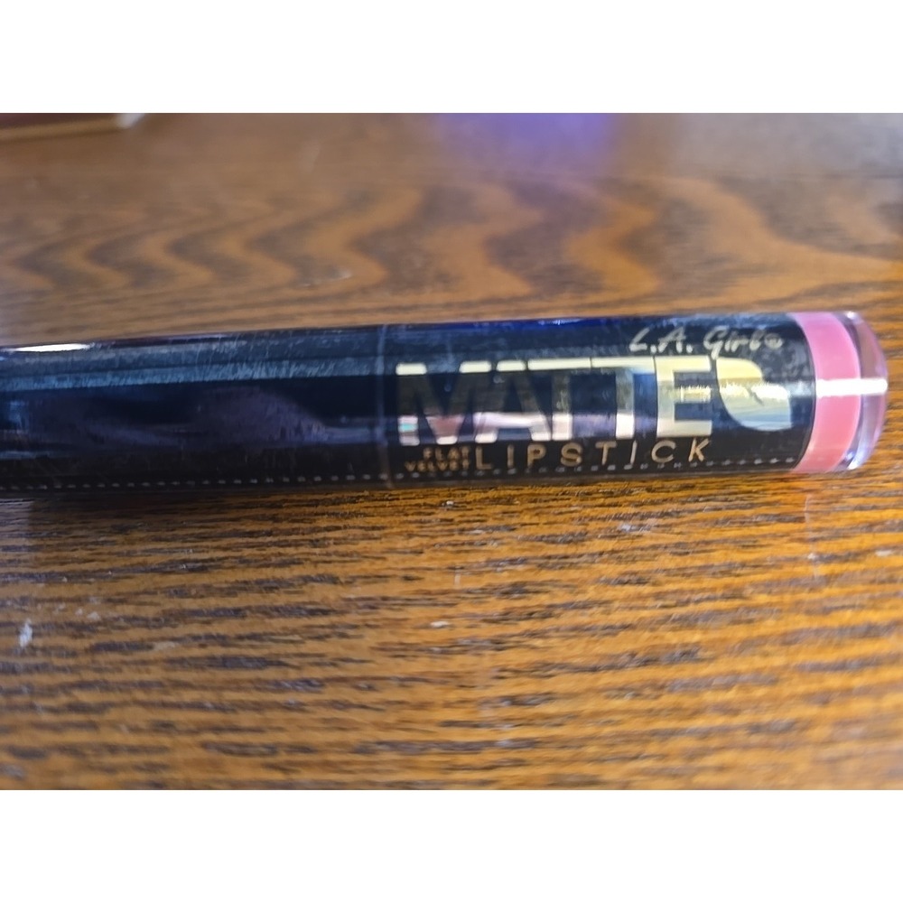 L.A‎ Girl Matte Flat Velvet Lipstick Blessed 0.10 Oz